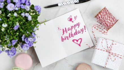 How to Make Birthday Cards More Personal for Loved Ones